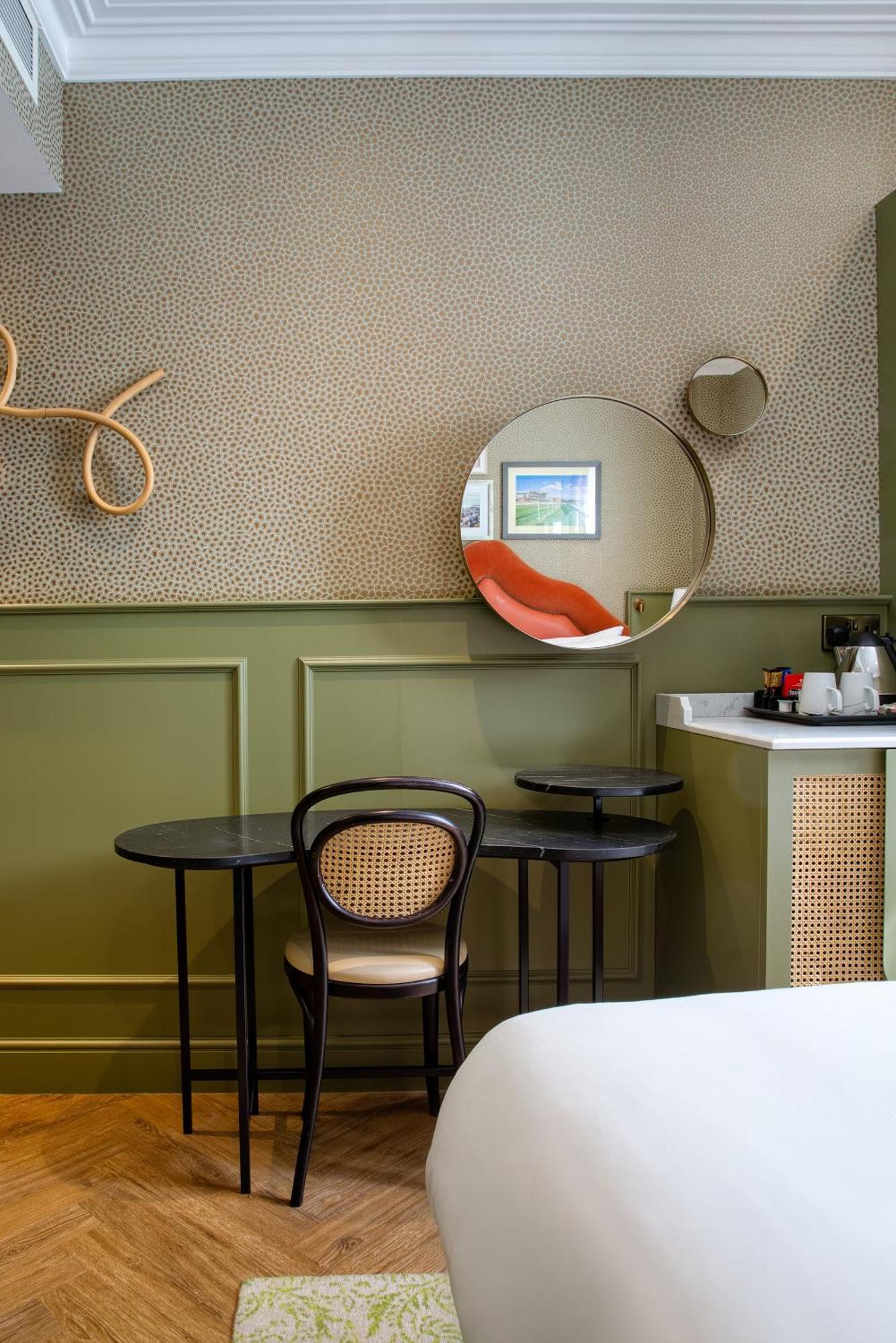 Elmbank York, Tapestry Collection By Hilton Hotel York